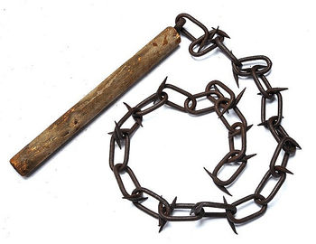 Spiked chain whip.jpg